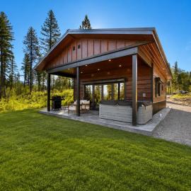 Glacier Luxury Retreat Deer View Cabin 3