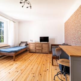 Dwupoziomowy apartament, hotel in Dęblin