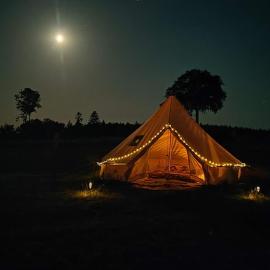Le Tipi des Grandes Plaines, hotel La Chapelle-Engerbold városában
