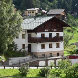 Haus Tyrol Tobadill, hotel a Tobadill