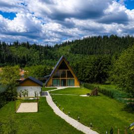 Le Cabane Retreat