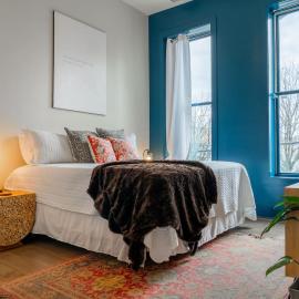 Designer Penthouse with Rooftop Deck Near Downtown and Lookout Mtn, hotel v destinácii Chattanooga