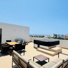 Penthouse with Private jacuzzi