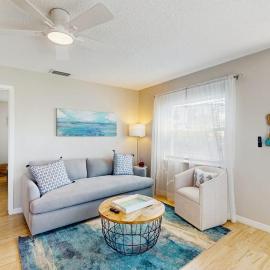 Bay View Inn 202