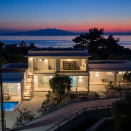 Oasis deluxe apartments