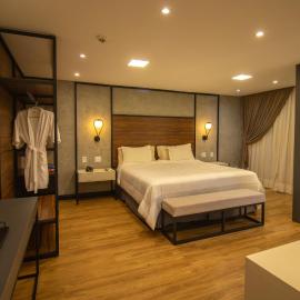 Cataratas Park Hotel e Eventos โรงแรมในฟอสดูอีกวาซู