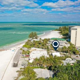 Parrot Beach Cottages Suite #4