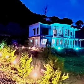 Hospedaje choachi Housetraillyones, hotel in Choachí