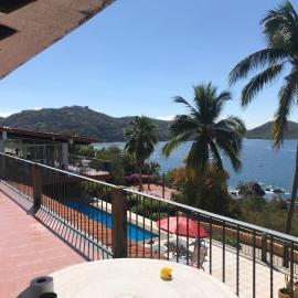 R3 VISTA HERMOSA House Ixtapa Zihuatanejo, hotel v mestu Zihuatanejo