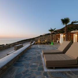Naxos Royal Villas, מלון בסטלידה