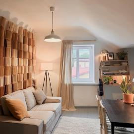 Dzejnieka jumts Old Town artist apartment