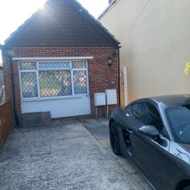 2 bedroom bungalow close to the sea, hotel in Felpham