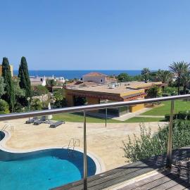 Bela Vista townhouse with pool