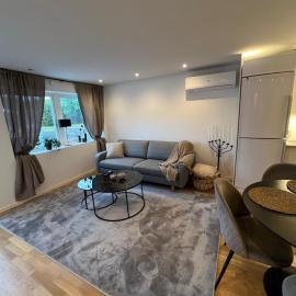 Lägenhet nära badplatser, Önnered, hotell i Göteborg