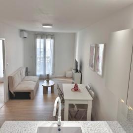 Apartment in downtown Frontignan