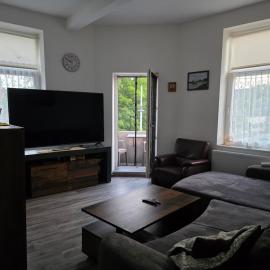 XXL apartment with private beer garden & pizza oven!