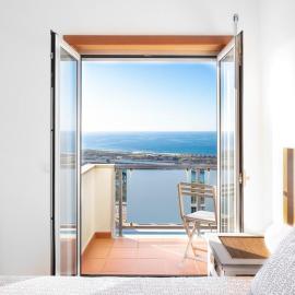 The Harbour House - Sea views everywhere