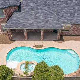 Lovejoy Serenity - Amazing pool, Games, Movie Room, hotel en Allen