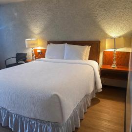 Maple Creek Motor Inn, hotel din Maple Creek