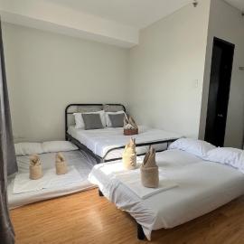 Alba 1BR for 8 Mesaverte Near SM Ayala Gaisano, hotel em Pontud
