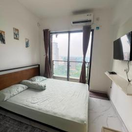 Sky House BSD By Micky Studio, Hotel in Cilenggang