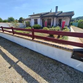 Maison 3 chambres au calme 8 personnes, hotel in Biars-sur-Cère