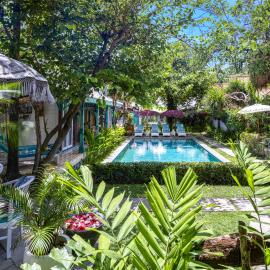 Sejoli Villas - Find real Bali serenity in central location, hotel v destinaci Badung