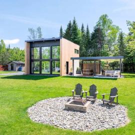 Private Spa & Direct Lake Access - Le Maka, hotel di Lambton