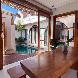 Arrum Villa, hotel in Ungasan