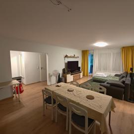 Ruhig Apartment with a beautiful balcony view, hotel u gradu Grevenbroih