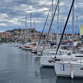 Yacht Pipit - Unique Stay in Marina of Kavala, hotel v destinaci Kavala