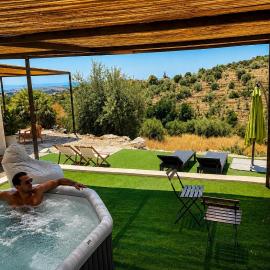 Almora Collemeti - Country House