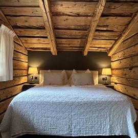 Heidi's Hideout - Private historic chalet by Heiti Gstaad