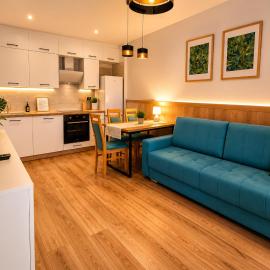 Szmaragdowa Przystań - apartament z parkingiem blisko Parku Zdrojowego i Tężni