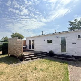Vakantiepark de Nollen - L001, hotelli kohteessa Callantsoog