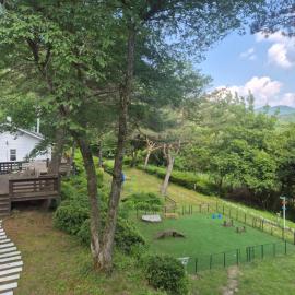 3채 통예약 포마이코티지 전체4 복층 스파 개별 테라스 애견 운동장 숲속 집 cottage, Hotel in Norumok