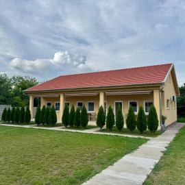 Primera Apartments, hotell i Palić