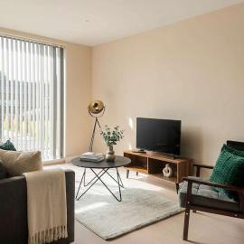 Modern & Spacious 1 Bed Apartment in Birmingham, hotel in Birmingham