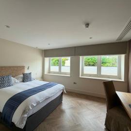 Cobo Bay Hotel, hotel em Castel