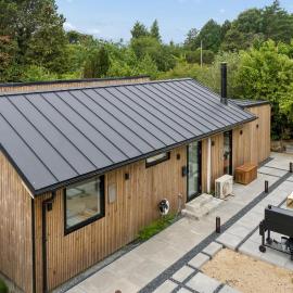 Newly Renovated Cottage With Sauna, hotel din Melby