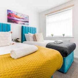 Modern 3BR Home , Ideal for Families & Contractors , Parking & High-Speed Wi-Fi