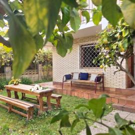 Apartamento La Hojarada 20809, hotel en Argoños