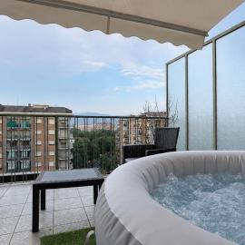oasi relax Jacuzzi ultimo piano, khách sạn ở Turin