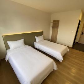 Hotel A&M, hotel i Alcorcón