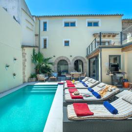 Owl Booking Villa Alvarez - 5 Min Walk to Old Town Center, hôtel à Pollença