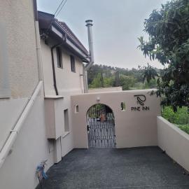 Pine Inn, hotel di Spilia