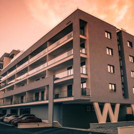 Amfora-modern apartments with pool, hotell i Makarska