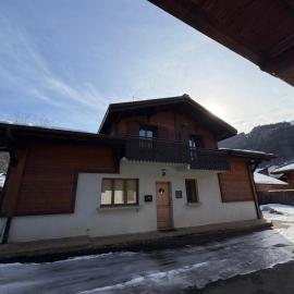 4 Bedroom Chalet Central Morzine Private Parking