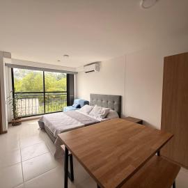 Comfort & Convenience Styling Loft in the Heart of the University Distric, hotel a Cali