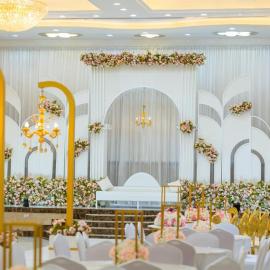 القاعة الملكية للافراح والموتمرات, hotel a Baţḩāʼ